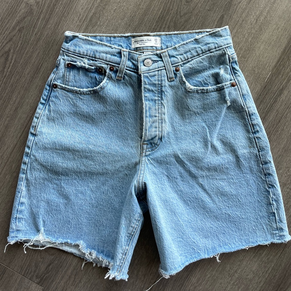 Abercrombie & Fitch Dad Short NWT 27